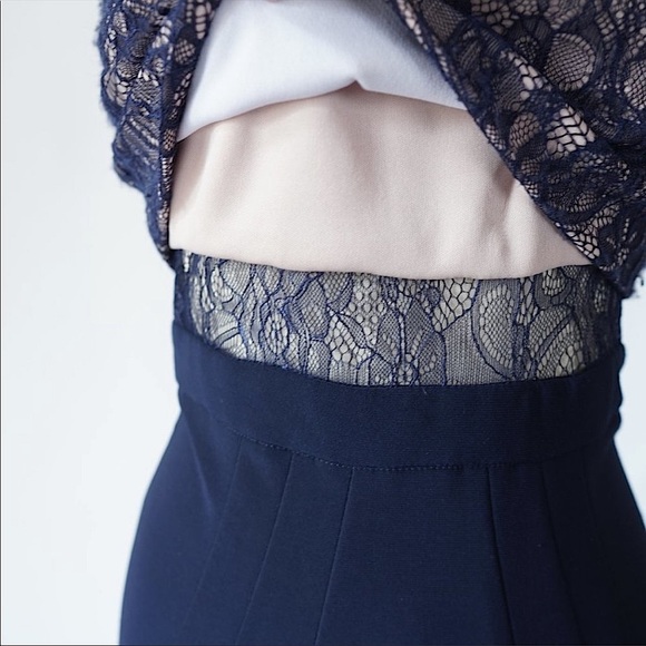 Betsy & Adam Lace Mermaid Dress - Picture 4 of 8